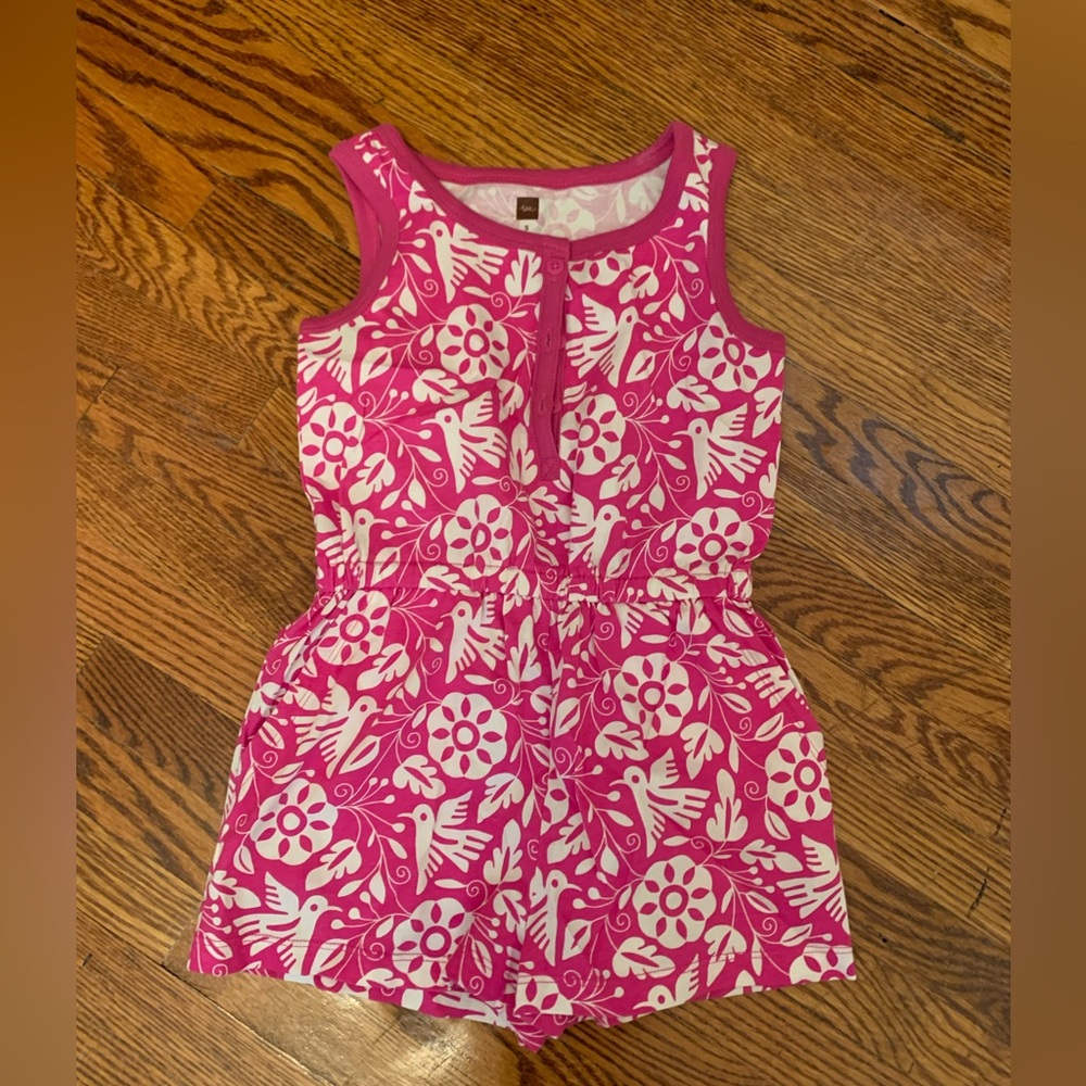 Tea fuschia jumpsuit size 5 for girls. Worn once!